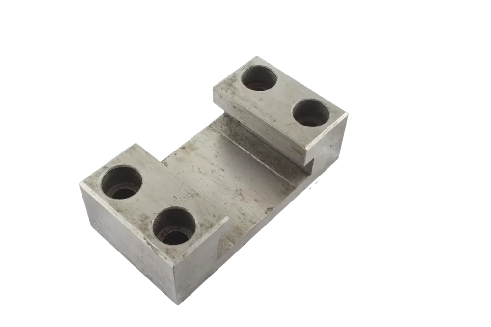 Кронштейн крепления упорной рейки для станка VPK Г-52 (Г-50) (155Х80Х47)