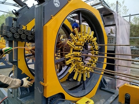 Станок для изготовления каркасов колонн с функцией автоматической сварки ТОРНАДО 15-12