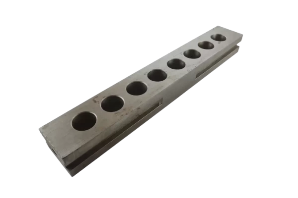 Упорная рейка для станка VPK Г-55 (М18Х1,5) (595Х88Х60)